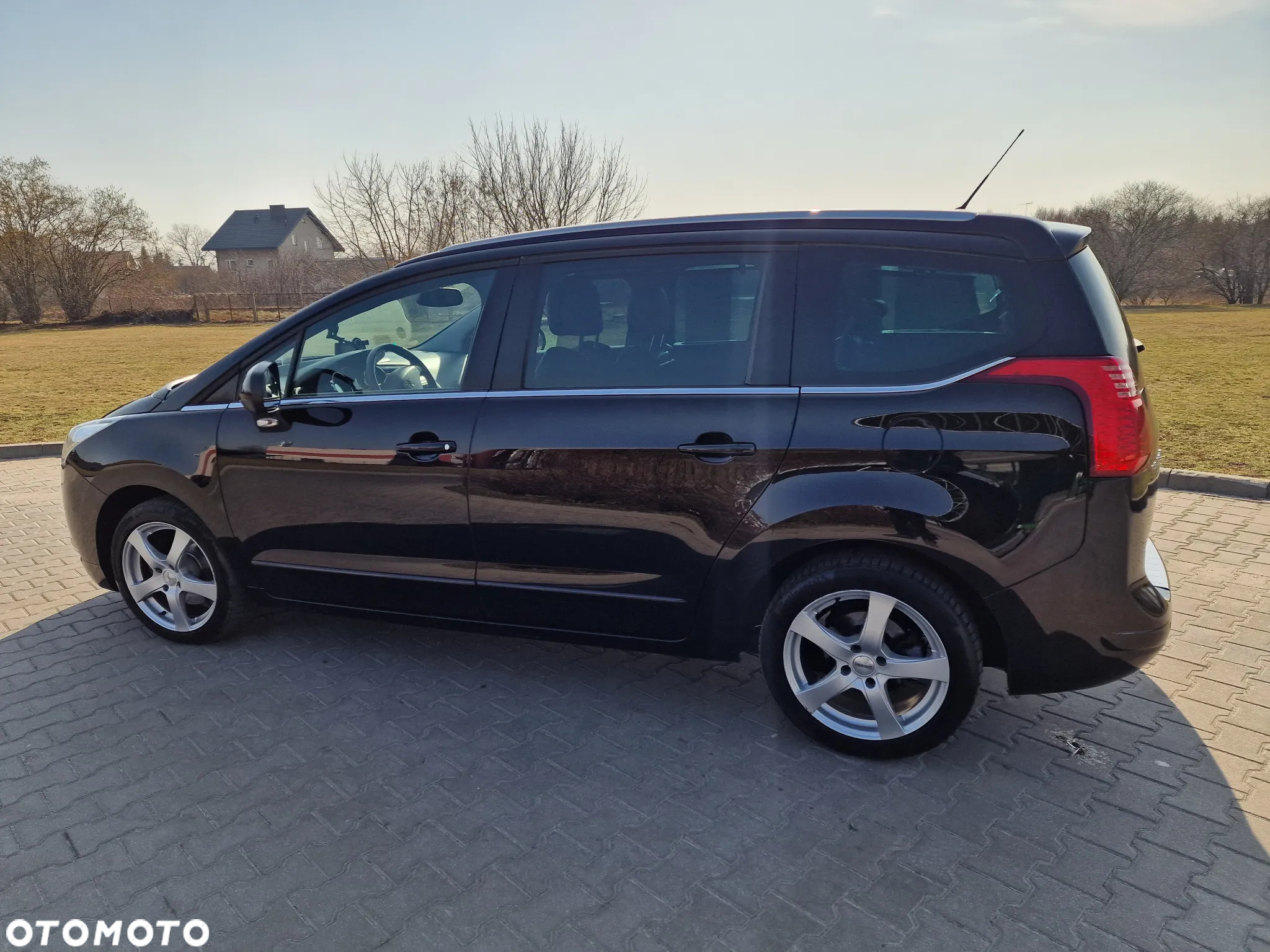 Peugeot 5008 2.0 HDi Allure 7os - 6