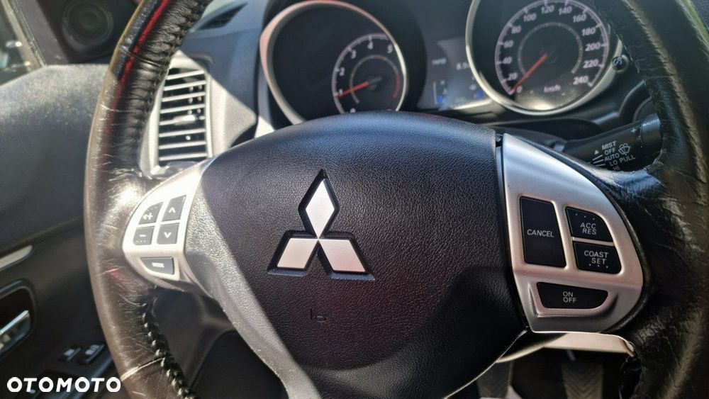 Mitsubishi ASX - 17