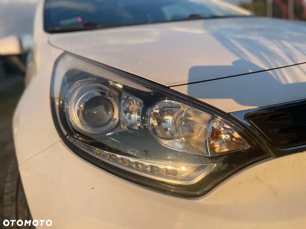 Kia Rio - 23