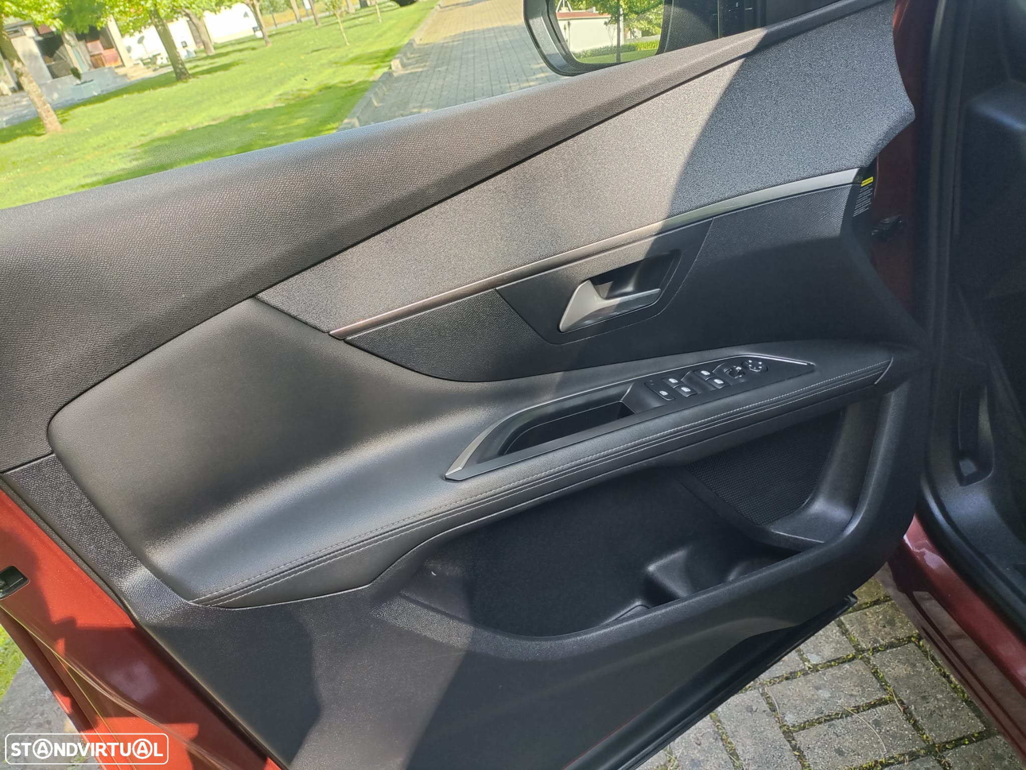 Peugeot 3008 1.5 BlueHDi Allure EAT8 - 30