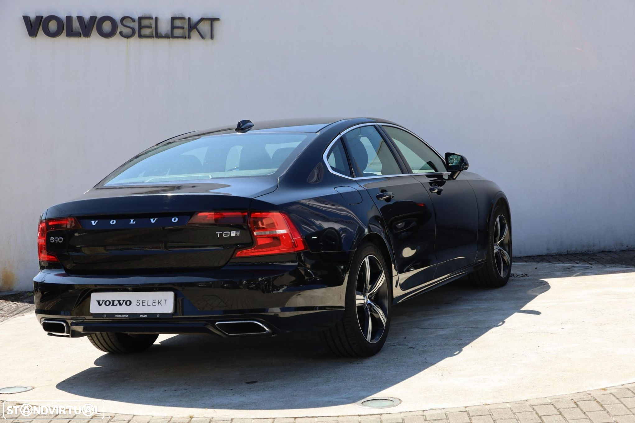 Volvo S90 2.0 T8 PHEV R-Design AWD - 24