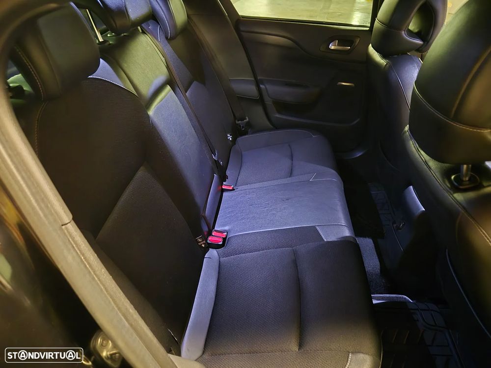 Citroën DS4 1.6 e-HDi So Chic - 27