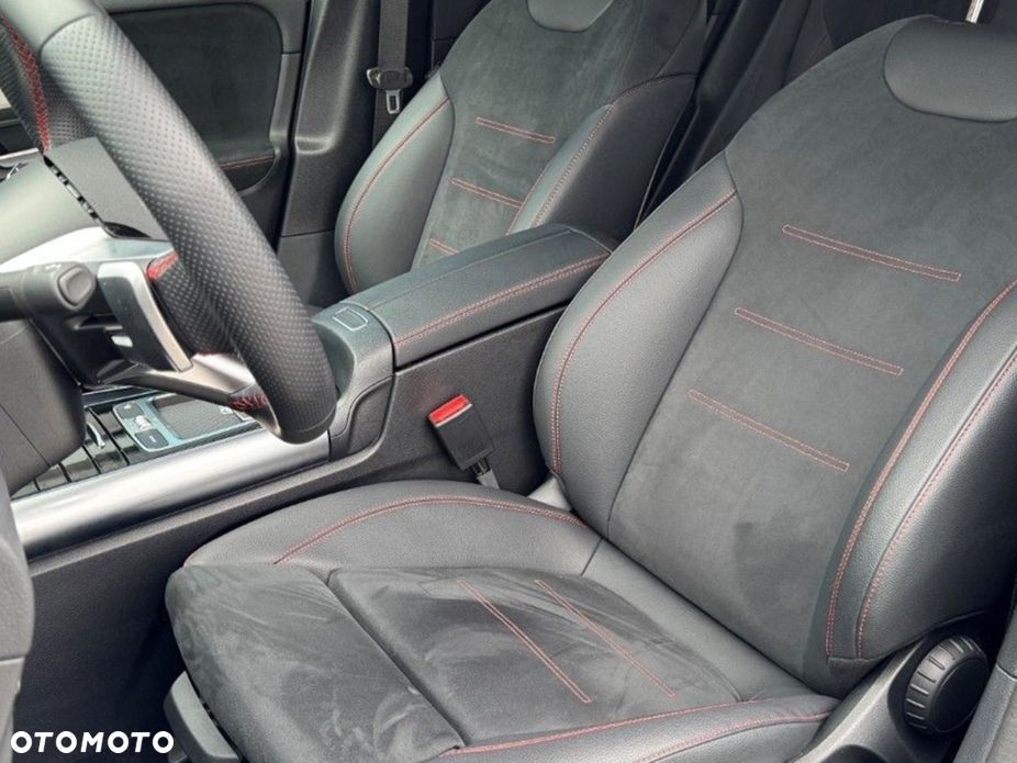 Mercedes-Benz GLA 200 mHEV AMG Line 7G-DCT - 9