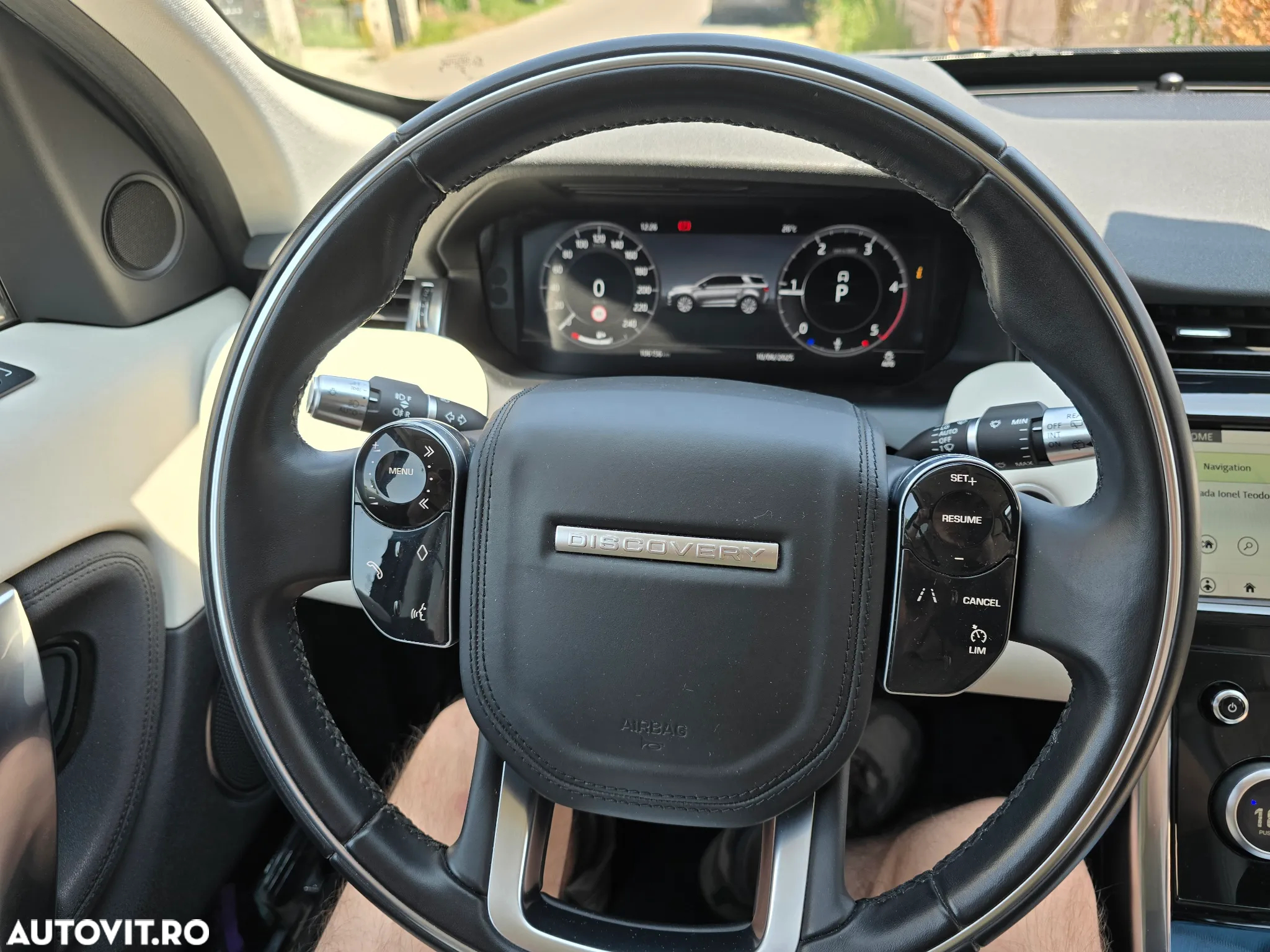 Land Rover Discovery Sport 2.0 D180 MHEV SE - 6