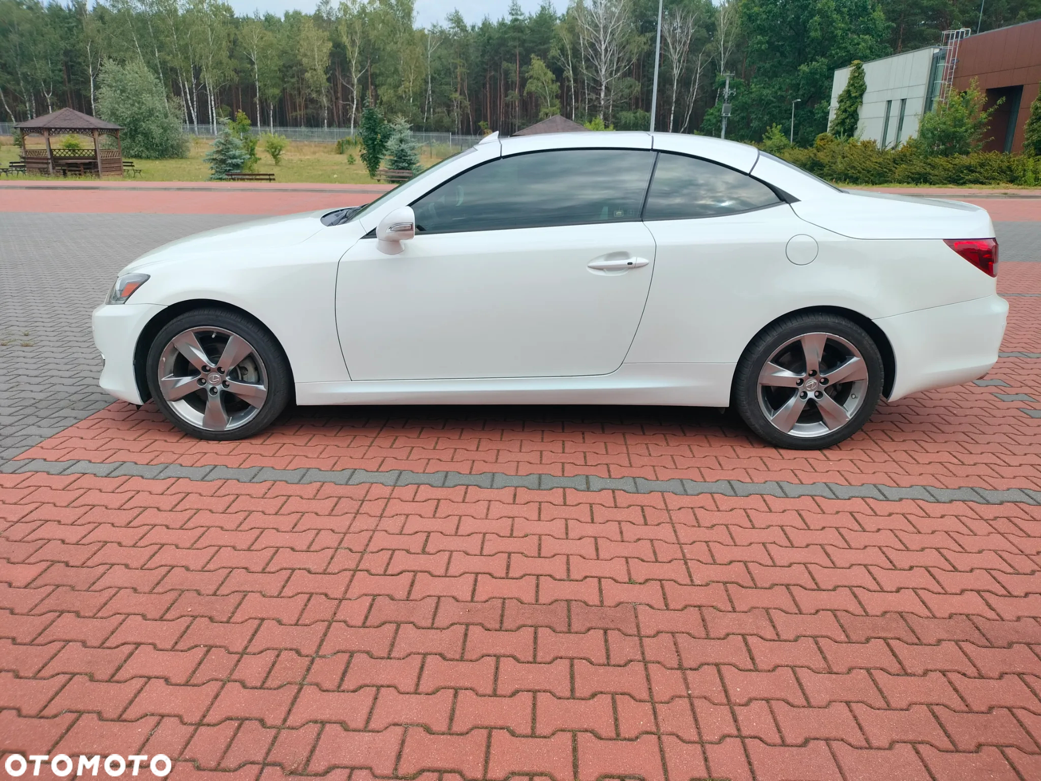 Lexus IS - 2