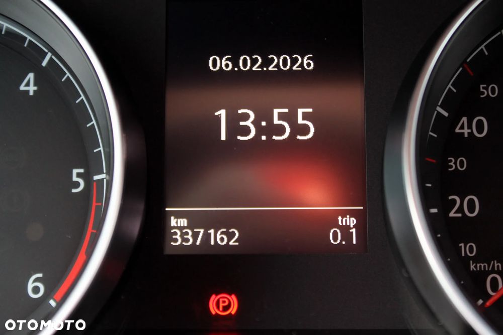 Volkswagen Golf 1.6 TDI 4Motion BlueMotion Technology Comfortline - 16
