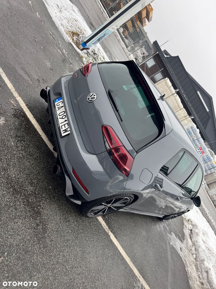 Volkswagen Golf - 4