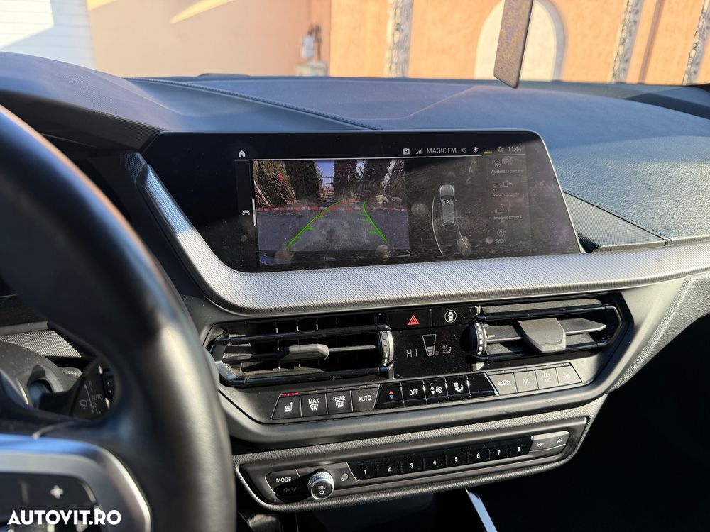 BMW Seria 1 118i Aut. M Sport - 9