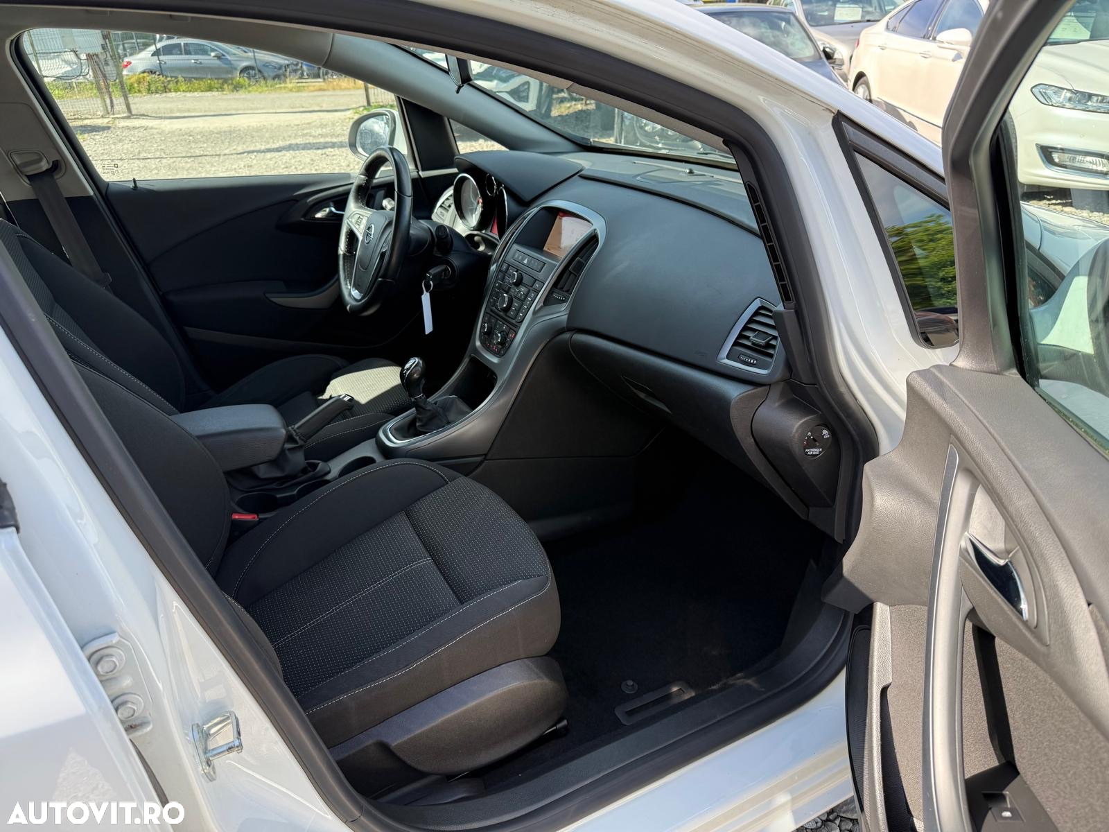 Opel Astra 1.6 CDTI DPF ecoFLEX Start/Stop Style - 24