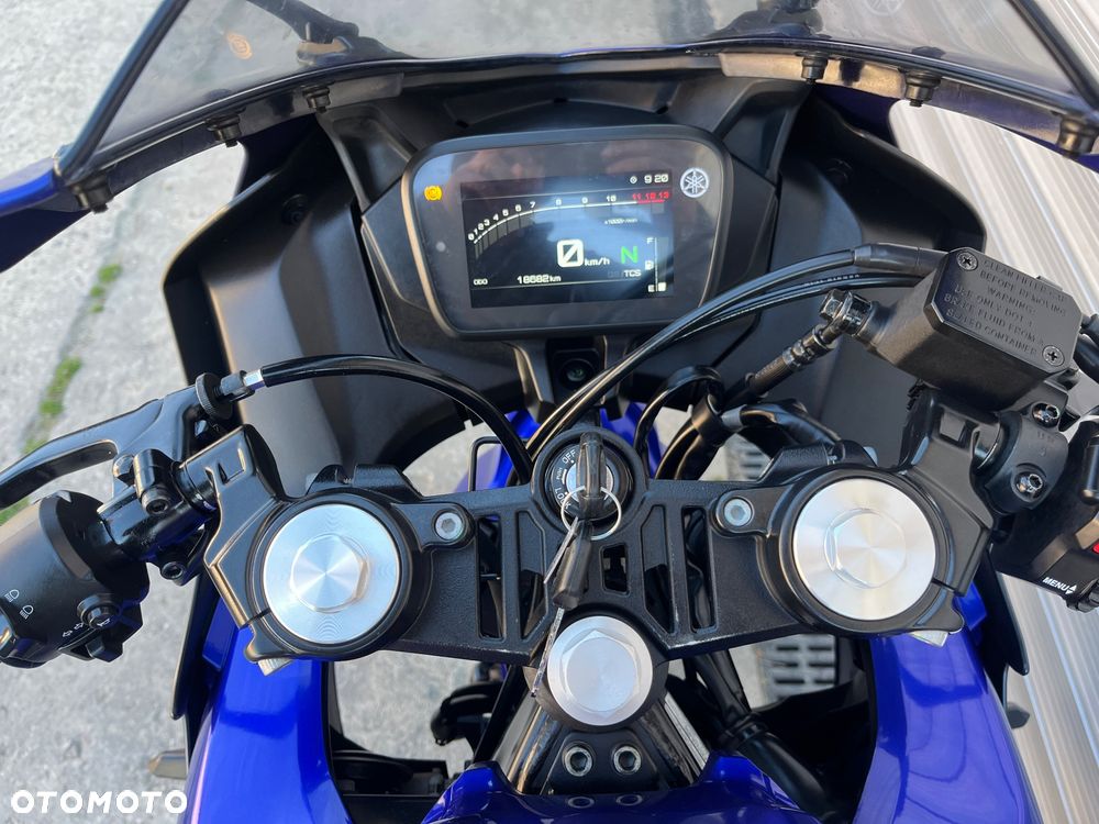 Yamaha YZF - 35