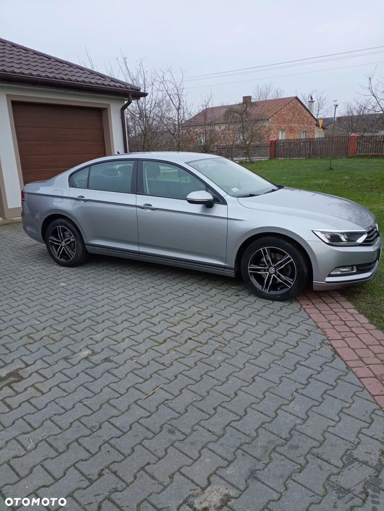Volkswagen Passat 2.0 TDI BMT Trendline - 2