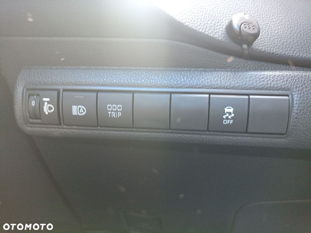 Toyota Corolla 1.8 Hybrid Comfort - 18