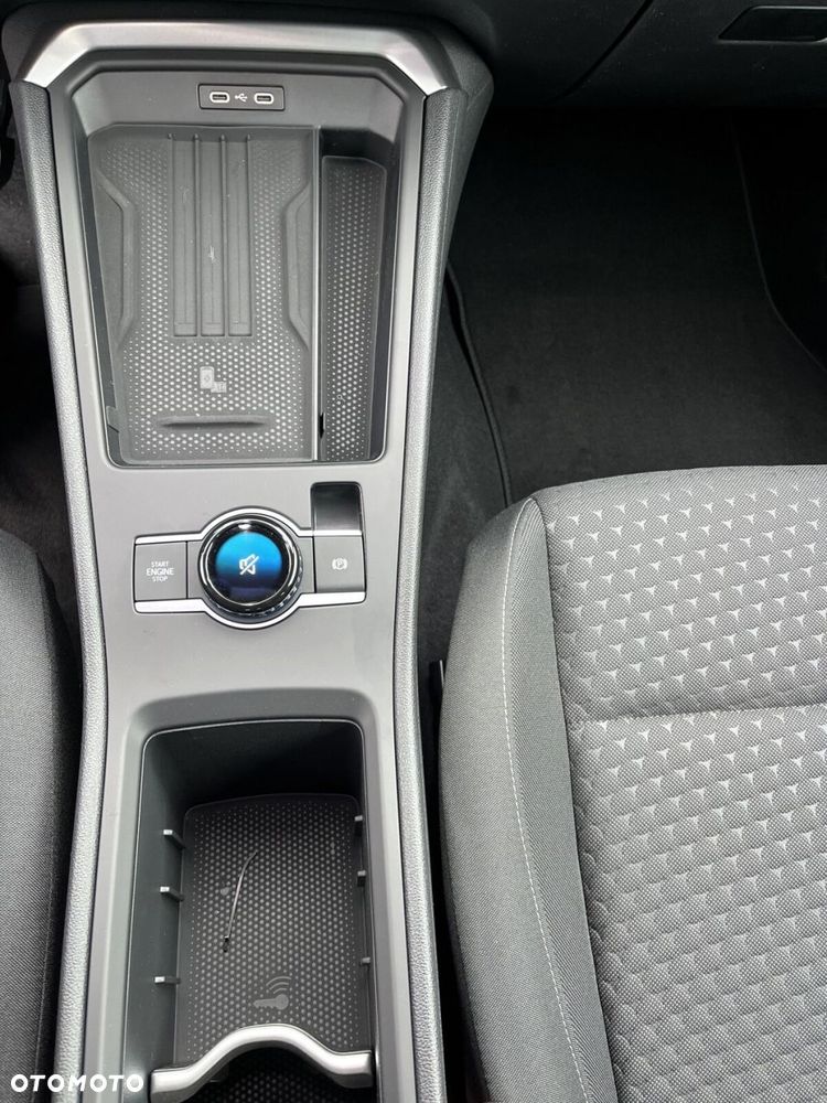 Volkswagen T-Roc 1.5 eTSI Life DSG - 17