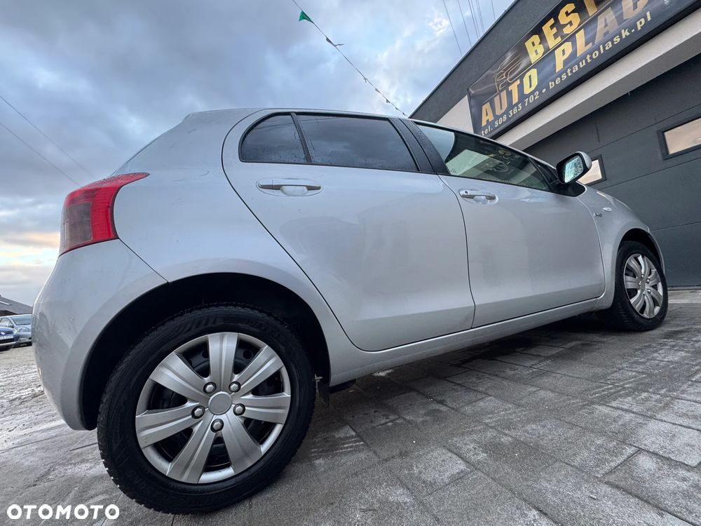 Toyota Yaris 1.4 D-4D Executive - 18