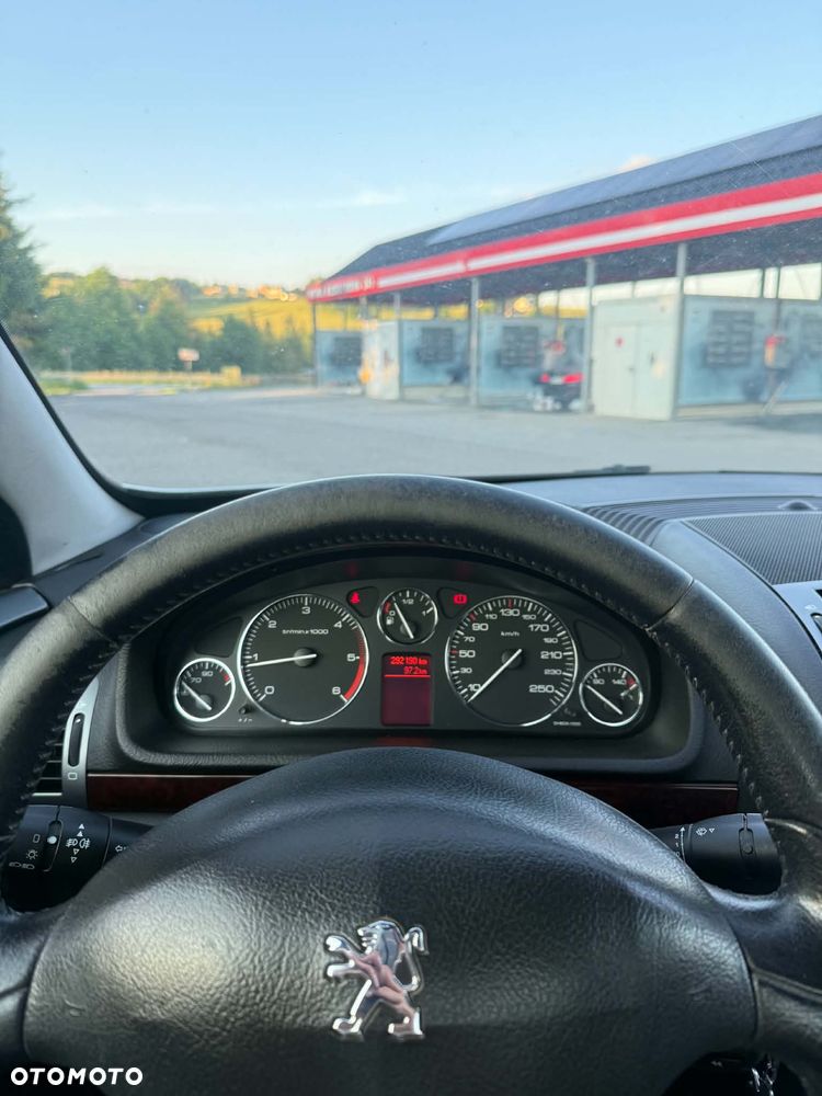 Peugeot 407 1.6 HDI Premium - 10