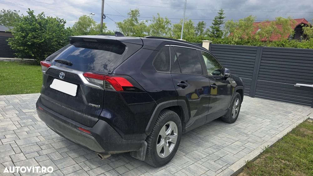Toyota RAV4 - 3