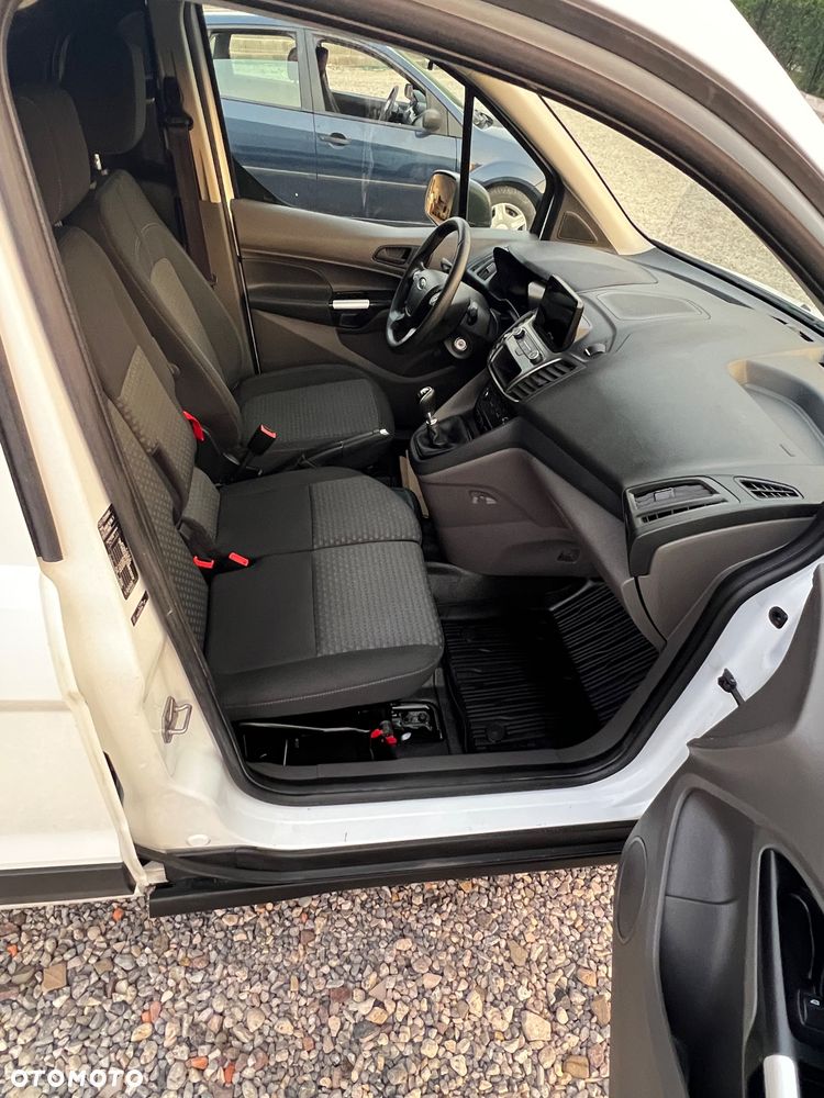 Ford Transit Connect - 11