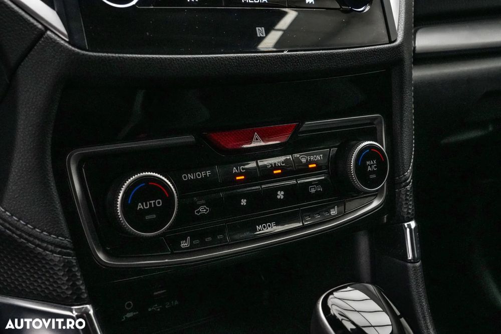 Subaru Forester 2.0 e-Boxer MHEV LinearTronic Premium - 22