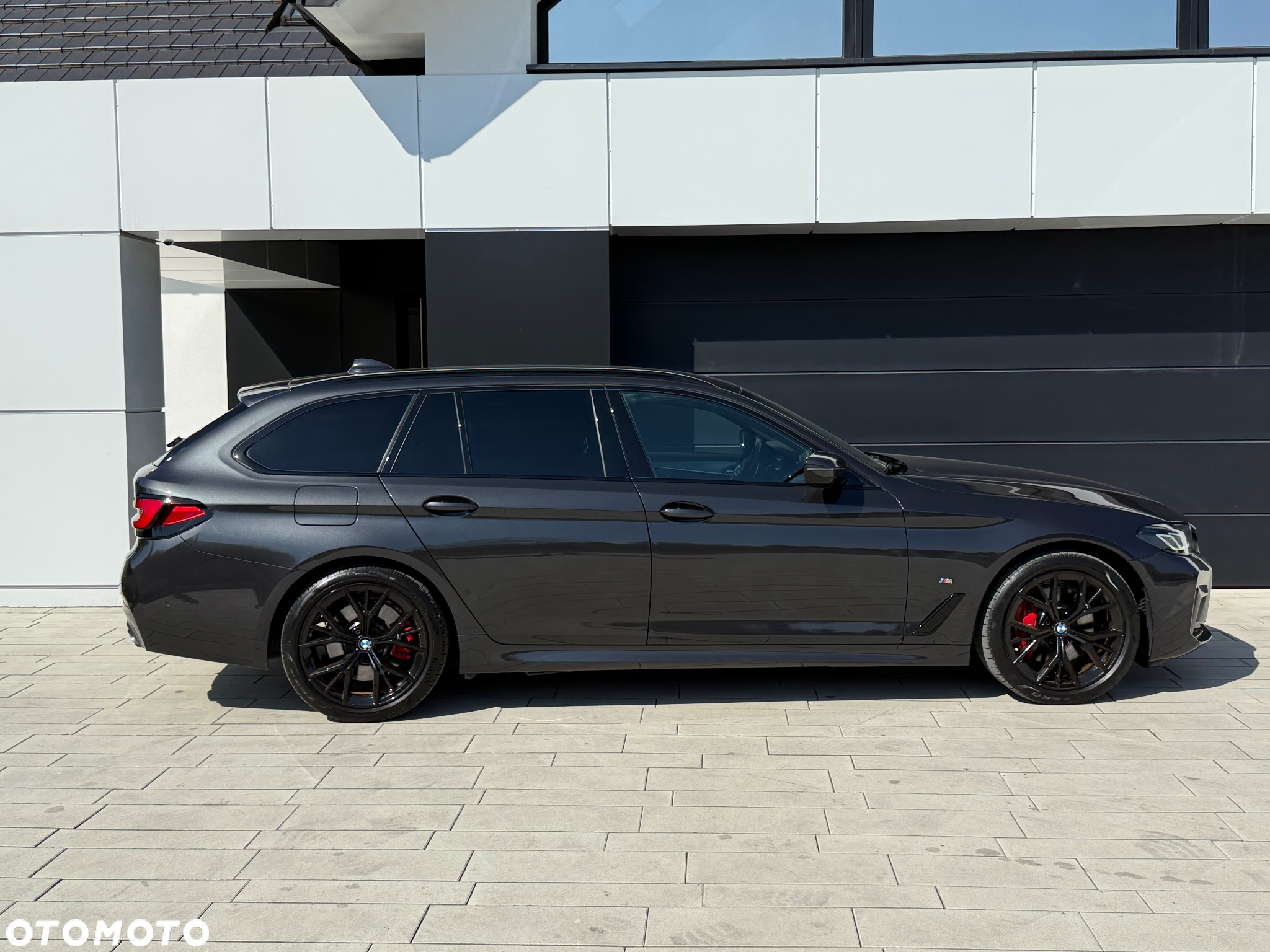 BMW Seria 5 520d xDrive Touring M Sport Edition - 5