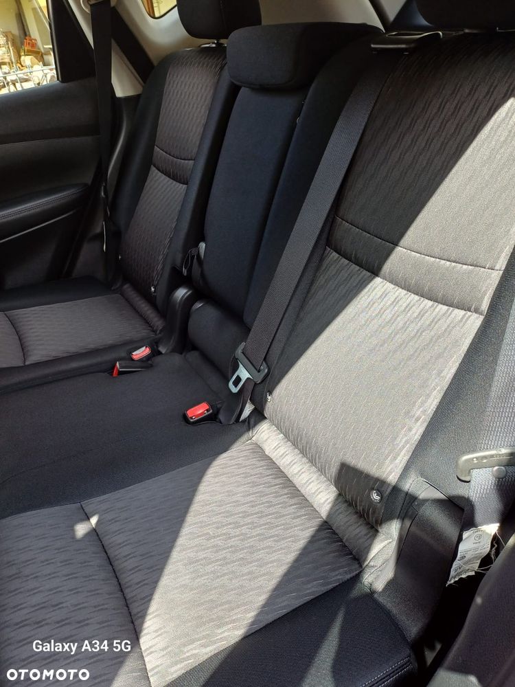 Nissan X-Trail 2.0 dCi ALL-MODE 4x4i Xtronic N-Connecta - 10