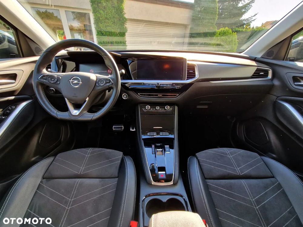 Opel Grandland 1.2 T Business Edition S&S - 20