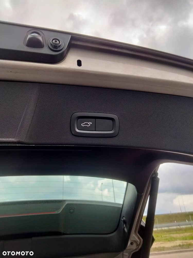 Volvo XC 40 T4 Geartronic Inscription - 11