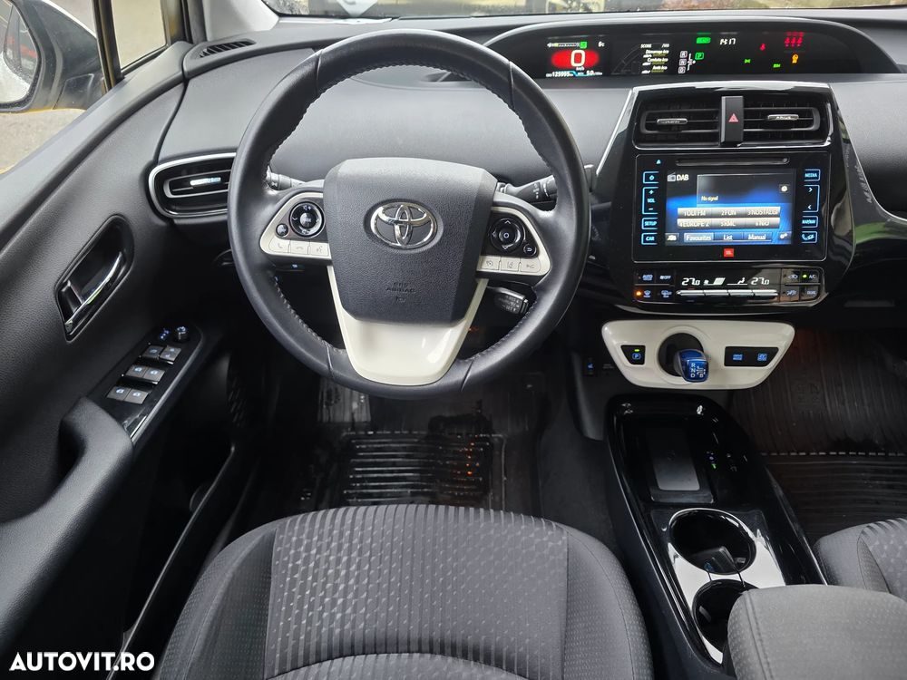 Toyota Prius (Hybrid) Luna - 13