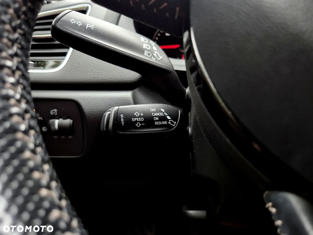 Audi Q3 2.0 TDI Sport - 24
