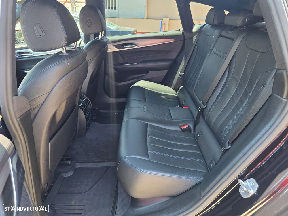 BMW 620 Gran Turismo d Pack M - 25