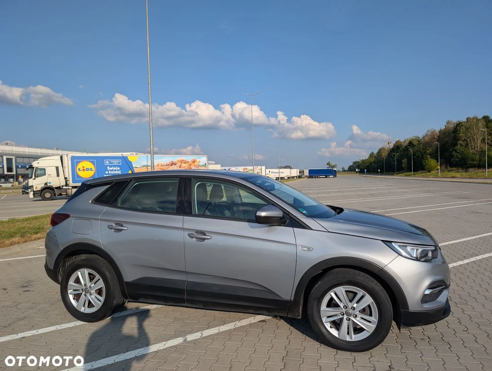 Opel Grandland X 1.2 Start/Stop Business Elegance - 4