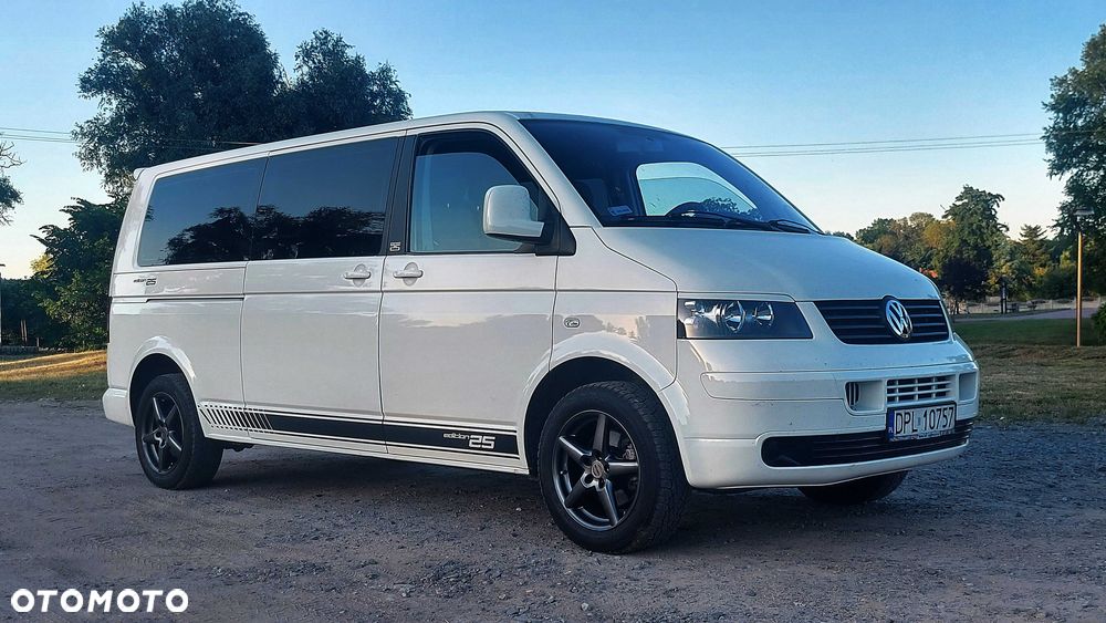 Volkswagen Transporter - 1