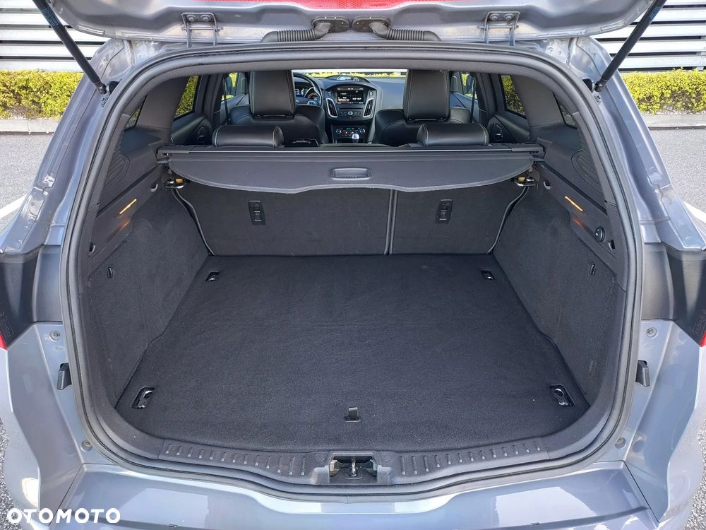 Ford Focus 2.0 TDCi ST - 24