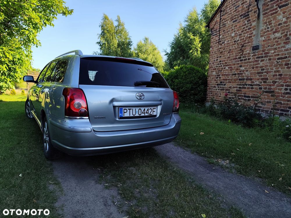 Toyota Avensis 1.8 VVT-i Luna - 9