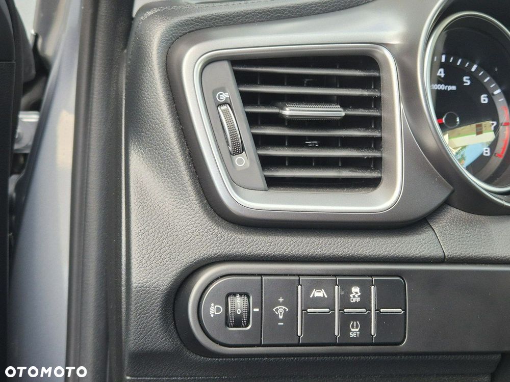 Kia XCeed 1.5 T-GDI M DCT - 28