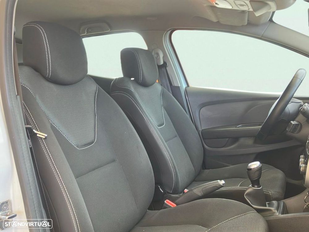 Renault Clio 0.9 TCe Limited Bi-Fuel - 13