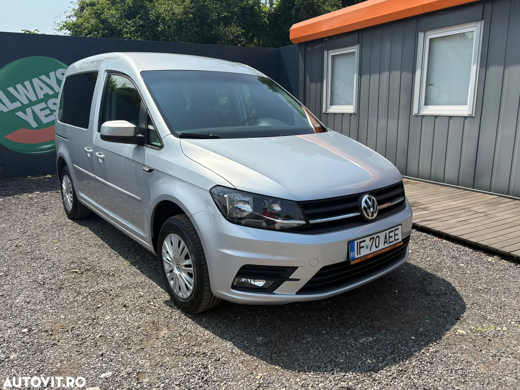 Volkswagen Caddy 2.0 TDI DSG - 2