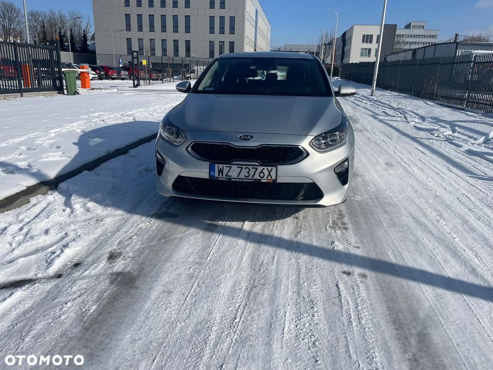 Kia Ceed 1.6 CRDi SCR M - 2