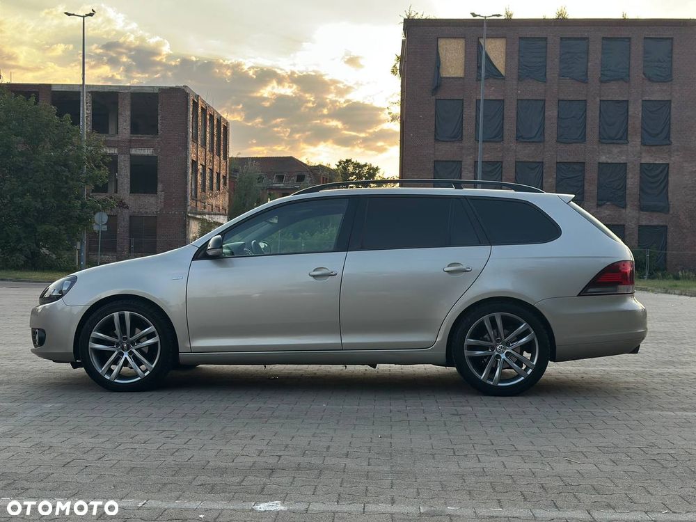 Volkswagen Golf 1.6 TDI DPF MATCH - 4