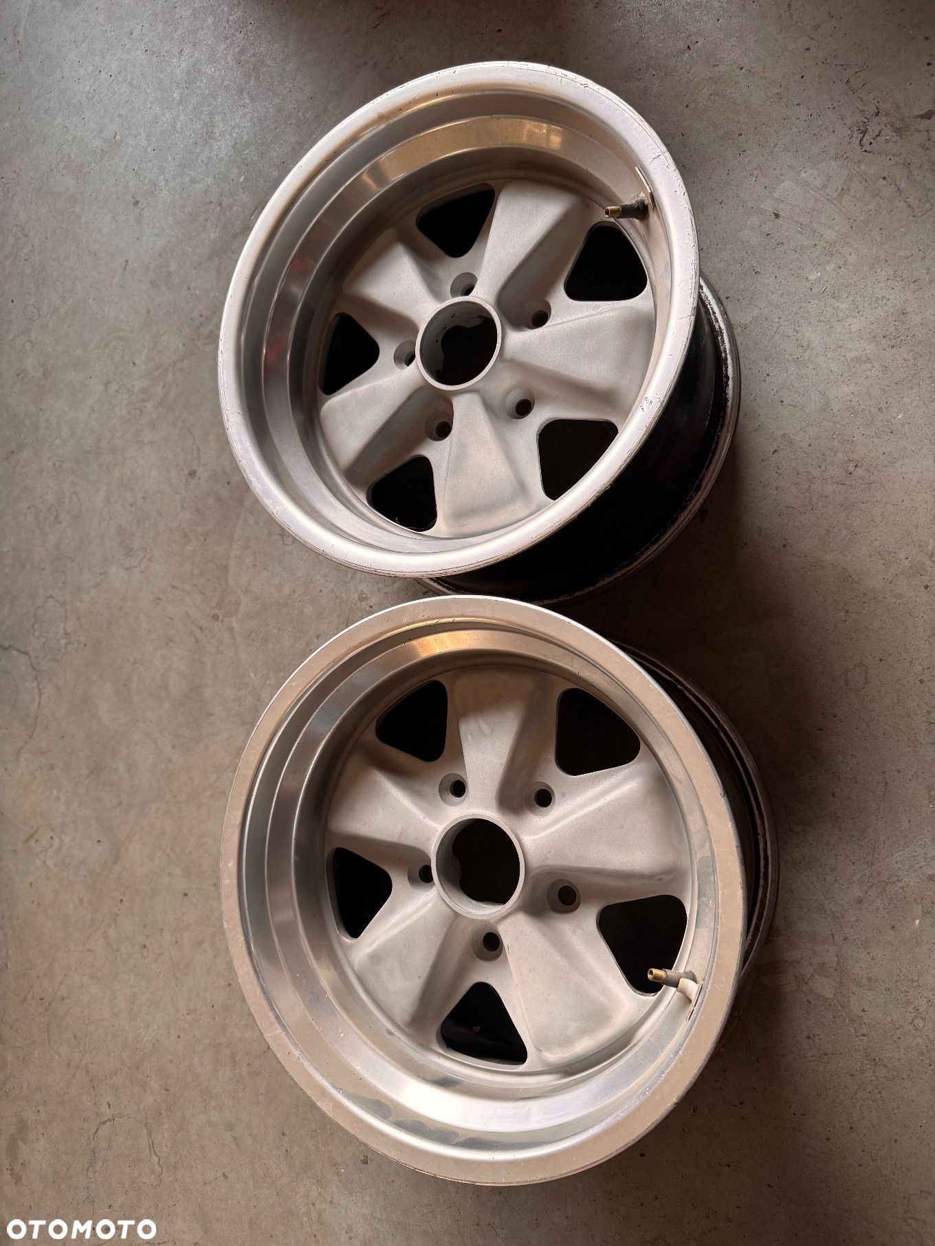 Felgi Fuchs do Porsche 911 / 944 15” x 8J  91136102042 - 1