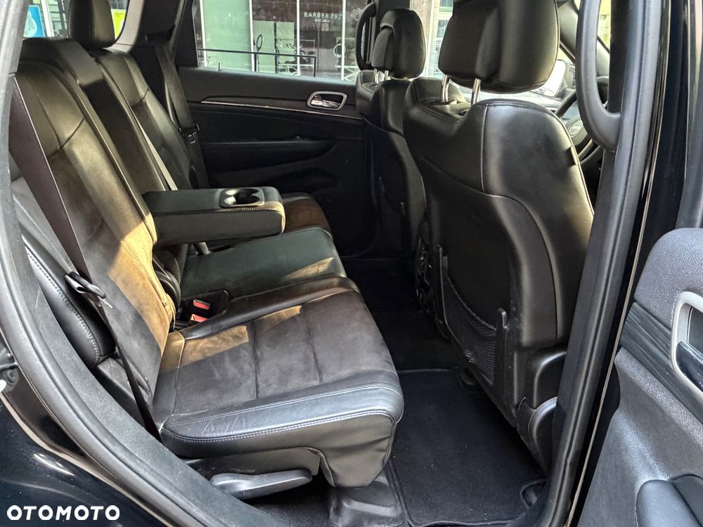 Jeep Grand Cherokee - 19
