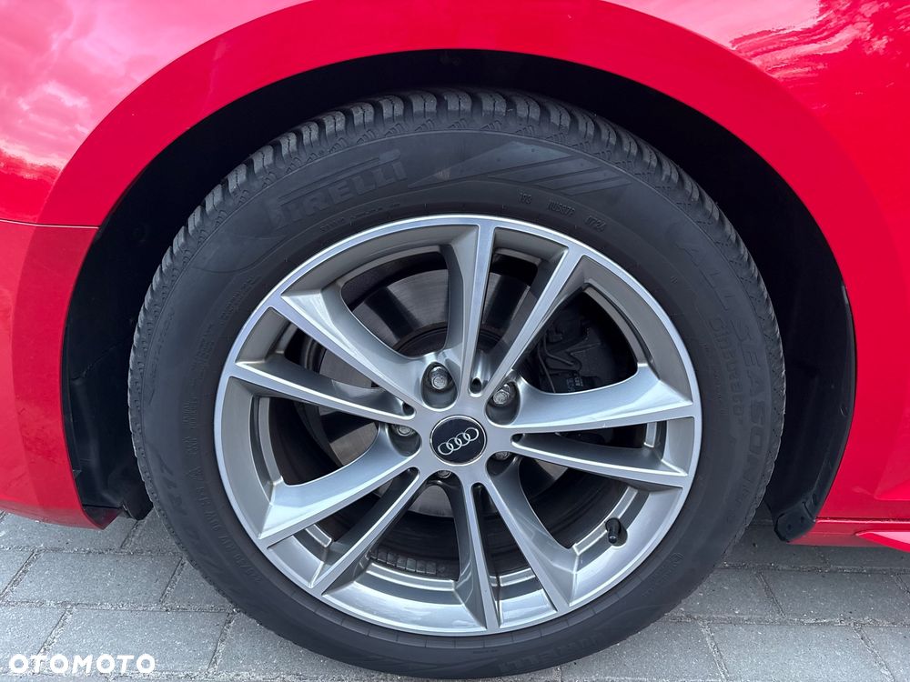 Audi A4 Avant 2.0 TDI ultra S tronic - 13