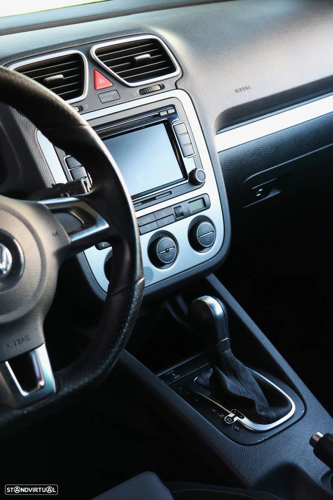VW Scirocco 2.0 TSI Sport DSG - 2