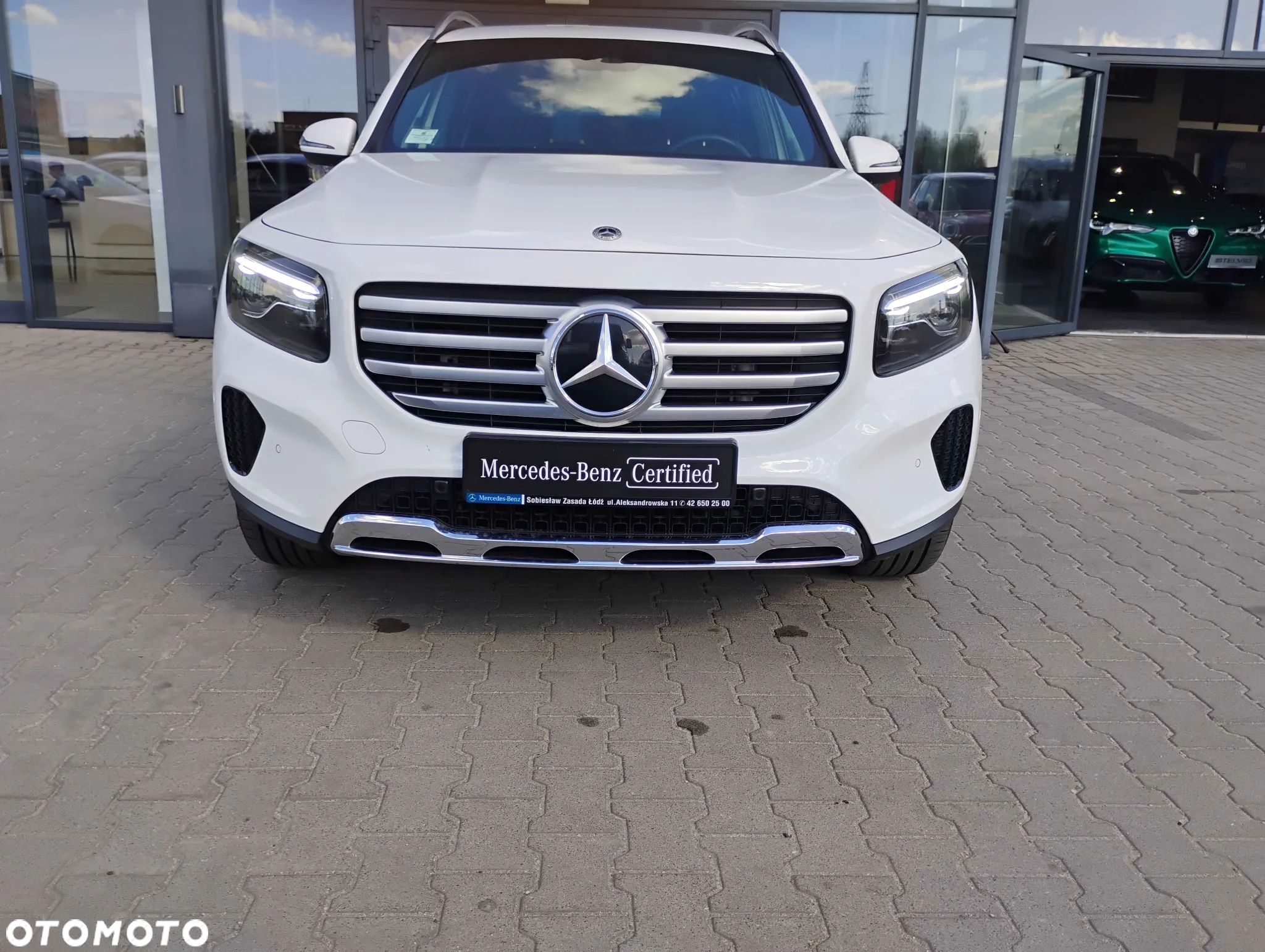 Mercedes-Benz GLB 200 Progressive 7G-DCT - 2
