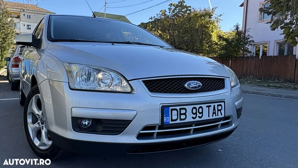 Ford Focus 1.6i Trend - 3