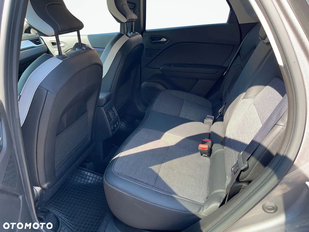 Renault Captur 1.3 TCe mHEV Techno - 12