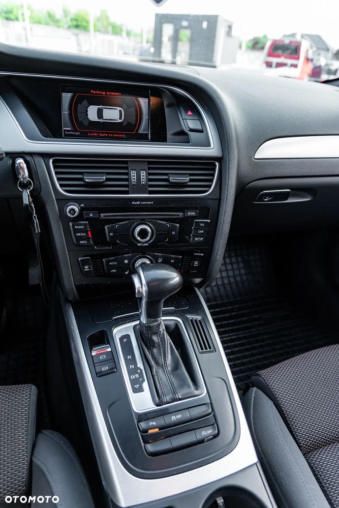 Audi A4 Allroad 2.0 TDI Quattro S tronic - 36