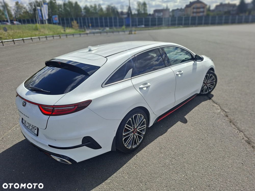 Kia ProCeed 1.6 T-GDI GT DCT - 3