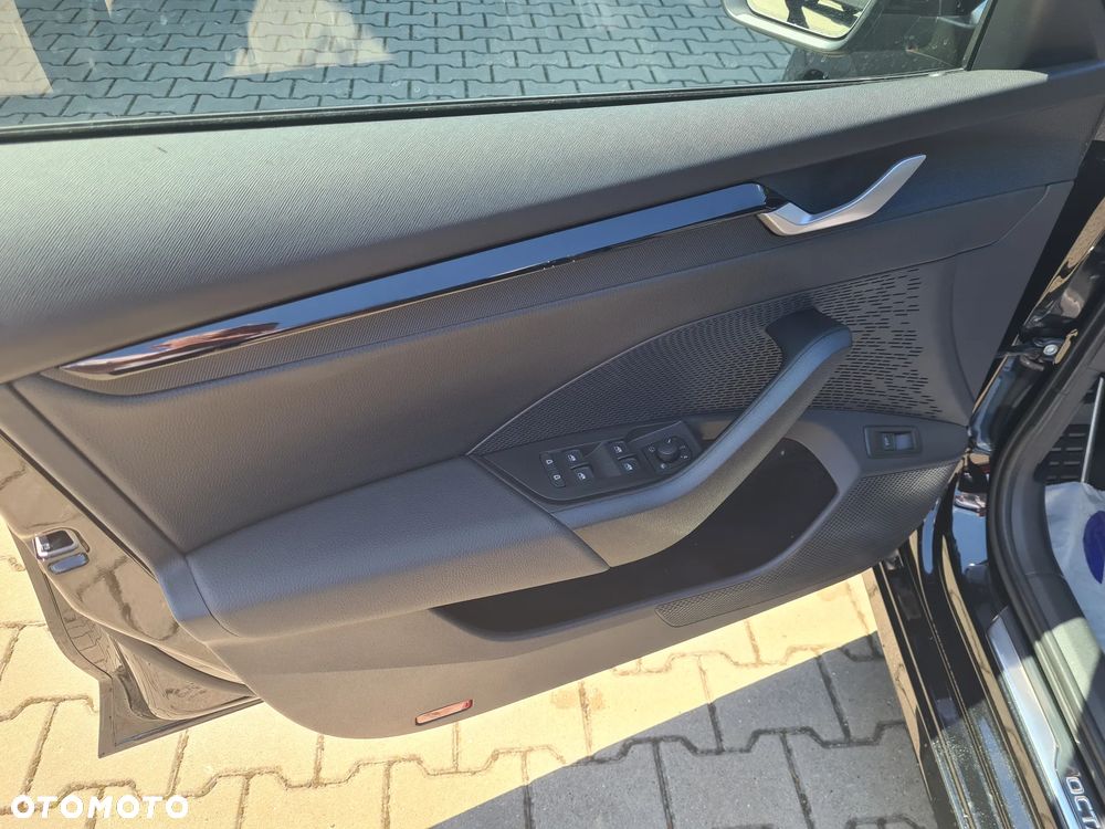 Skoda Octavia 1.5 TSI e-Tec Sportline DSG - 9
