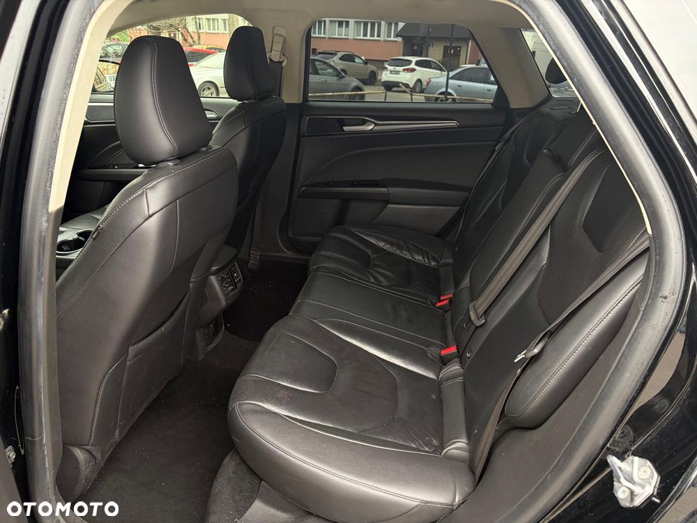 Ford Mondeo 2.0 Hybrid Titanium - 18