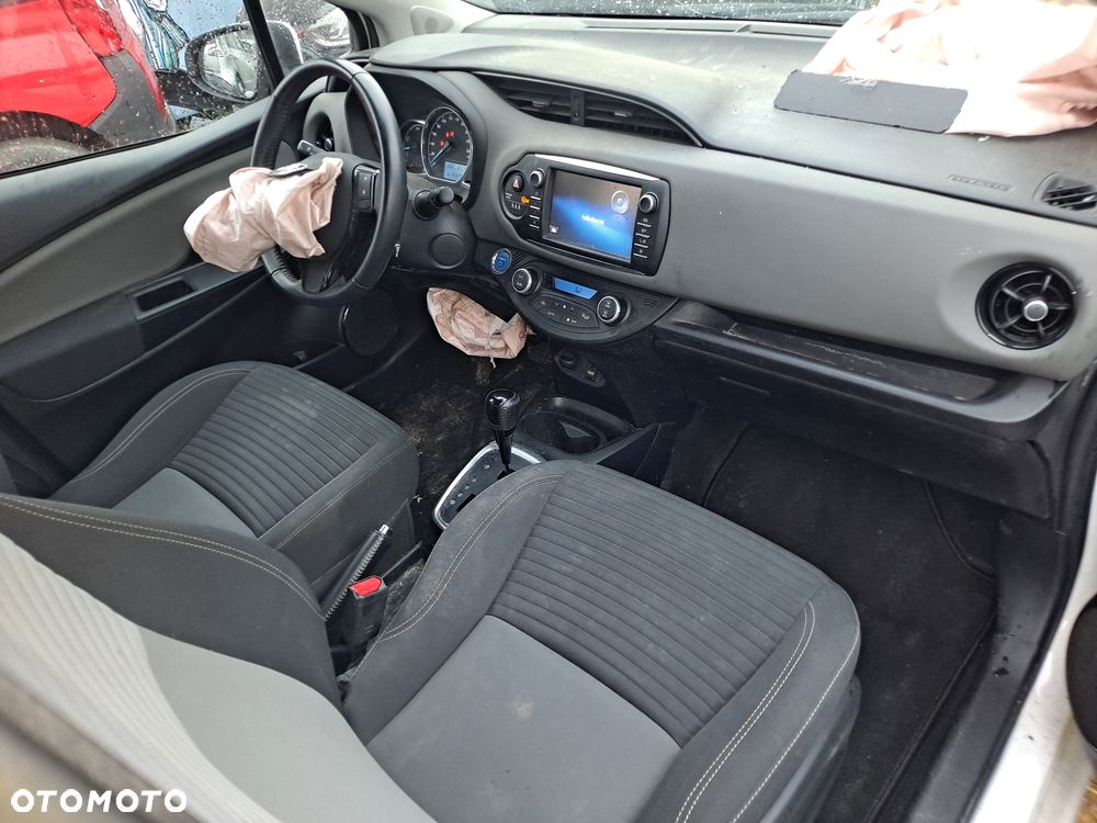 Toyota Yaris 2018 photo 5
